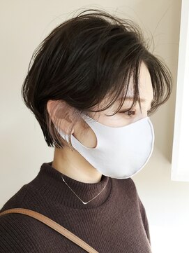 ヘアーアイスカルテット(HAIR ICI QUARTET) 20代30代40代小顔ハンサムショートアッシュブルーブラック
