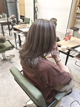 トリニティ 本厚木(trinity) デザインハイライトグレージュレイヤー