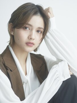 ルクスドレ 新宿(Luxe doree') ★大人ショート/外はね/インナーカラー/シースルーバング/新宿