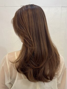 ファルベ(Farbe) くびれ アプリコットオレンジ 夏のヘアアレンジハイライトカラー