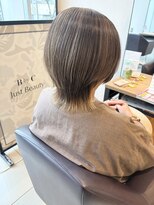 ビーバイシージャストビューティー(B by C just beauty)&nbsp;ショートウルフ　白髪ぼかし