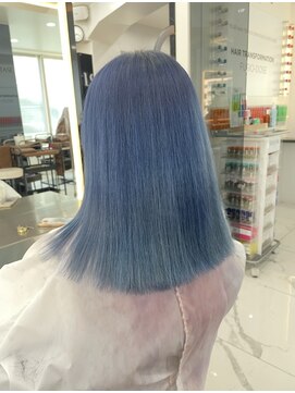 ラピス 渋谷本店(Lapis) 水色カラー