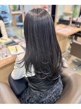 イヴォーク トーキョー(EVOKE TOKYO) ロングレイヤーカット/レイヤーカット/コスメストレート/表参道