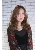 アッシュベージュ エアリー ロング