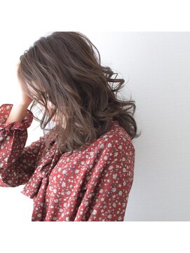 ノイン(noine) noine♪marina   エアリーアッシュウェーブ