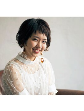 ロンド(RONND) 毛先の束感が可愛いガーリーショートボブ