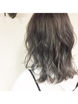 ロロネー 三国(Lolonois) 【Lolonois三国】ダークグレージュ