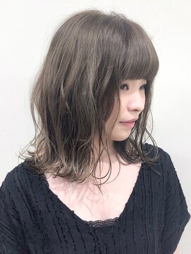 モリオフロムロンドン 大宮店(morio from London) 【oomiya 吉田あすか】大人かわいい グレージュ ロブミディ