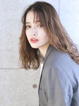 ラティ(Ratie) "Ratie"外国人風ロング【久屋大通/栄】