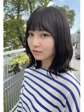 ミラレスカ 栄(MIRA RESCA) 切りっぱなしボブ