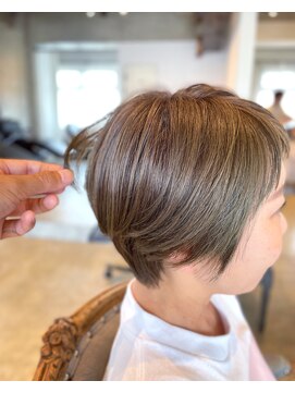 トランク(TRUNK) 【ショート×脱白髪染めカーキグレージュ】