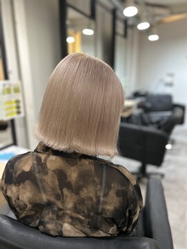 ラフ 難波店(LAFF) #黒髪#ボブルフ#ネビージュ#小顔#ワンレン