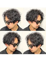 スナッグルサロン(SNUGGLE SALON)&nbsp;波巻きスパイラルパーマツイストセンターパートメンズカット池袋