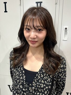 サニー 梅田(Sun.ny) くびれレイヤー×透明感ハイライトカラー