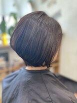 ハレ(HALE)&nbsp;前下がりショートボブ