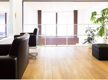 二階があり半個室で色々な事に使えるのでお子様連れでも可能です！！