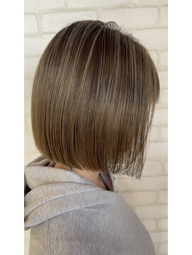 ビス リアン 川口店(Vis lien) 20代30代切りっぱなしボブシャドウルーツフォギーベージュ