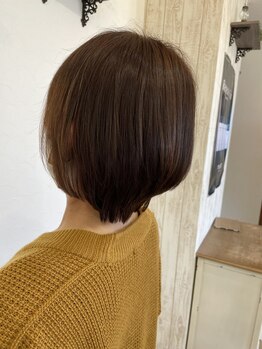 ロータスヘアー(lotus HAIR)の写真/≪30代以上の女性に人気のメニューが多数≫通いやすい価格帯で定期メンテナンス◇カット+リタッチ4,700~