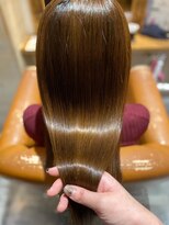 アルーシェ 平井(Alushe)&nbsp;Aujuaトリートメント『Ａｌｕｓｈｅ平井』