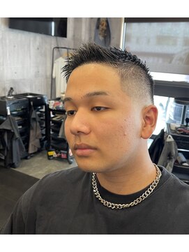 バーバー ショップ ネオ(BARBER SHOP NEO) フェザーアップ　スキンフェード　メンズショート