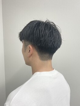 ソーコ(SO-CO)の写真/1席のみの貸切空間でON/OFFキマる清潔感あるメンズスタイルを。［メンズパーマ/ヘッドスパ］