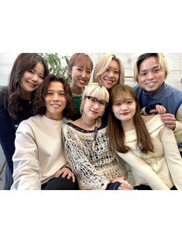 美容室におけるミシュランガイド【カミカリスマ】に選出！選ばれし精鋭SALONのおもてなし&高技術を必体験―