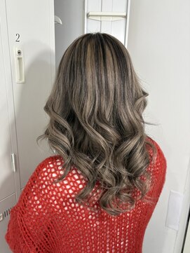 リュンヌ(Lune) ローライトカラー/ブロンドベージュ/デザインカラー/YU116