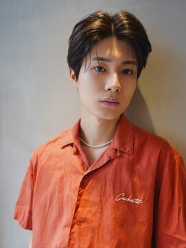 ニコ トウキョウ ロジック(nico TOKYO Logic) センターパートニュアンスパーマフェザーパーマ