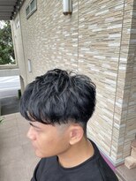 アールヌーベルヴァーグ(ar nouvelle vaugue)&nbsp;グラデーション刈り上げツーブロック◎