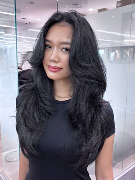 アイティーバイアルバム 藤沢店(IT by ALBUM) 顔周りレイヤー暗めカラーロングおくれ毛韓国ヘア_F21082