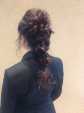 チップタップ 町田店(tip top) ゆるふわルーズな編みおろしヘア