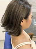 前下がりのショートボブ  アッシュグレー