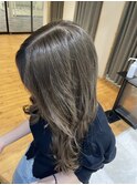 透明感グレージュ