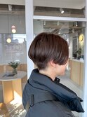 ショート 前下がり 小顔ショート ハンサムショート