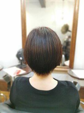 プリバート ショートボブ