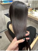暗めなバイオレットカラー