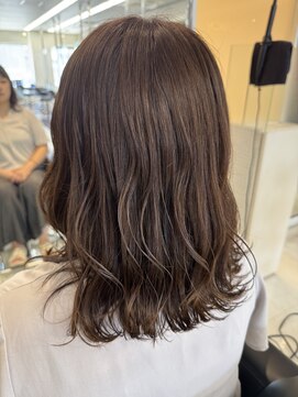 シャンプーボーイエイムス(SHAMPOO BOY aims) ふんわりミディ