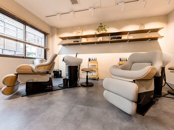 ポンポネの写真/話題のマイクロバブル[marbb]取扱いサロン。毎日頑張る自分に贅沢で特別なサロンタイムを―。