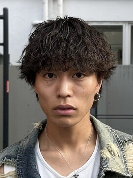 レタッチバイフィフス(RETOUCH by fifth) 原宿センターパートウルフカットツイストスパイラルパーマ
