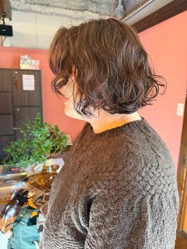 ニーム(nimes) hibico もふもふパーマ×柔ベージュ