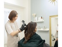 ステラ(stella.)の雰囲気（自然由来成分94％配合。頭皮と髪をいたわる大人のための白髪染め）