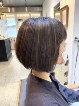 グラムヘアデザイン(g. hair design)&nbsp;パツっとボブ×3Dハイライトカラー