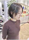 大人黒髪ハンサムショートセンターパート