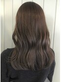 ラテベージュ　アッシュグレージュカラー　ロングレイヤー　美髪