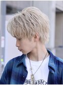 ハイトーンセンターパートマッシュ