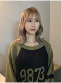 明るめグレージュ
