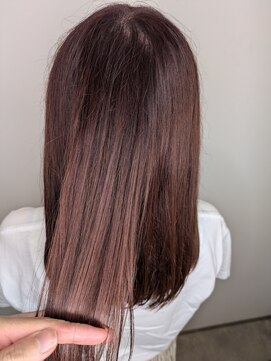 ルフェール ビューティーアンドスパ(REFAIRE beauty&spa) ピンク系カラー