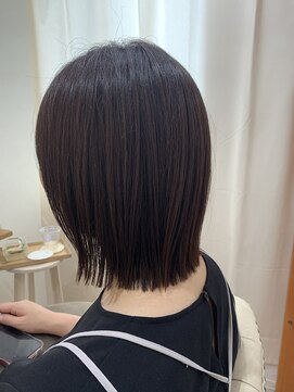 ミネット(Minetto) ちょい長めストレートボブ