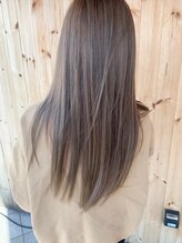 ダメージレスでリーズナブルな「真奈実のハイライト」が絶妙(ロング)