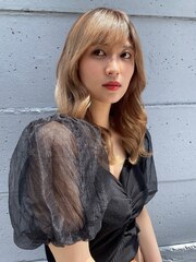 色気とセレブ感溢れる韓国女優風くびれペールベージュ